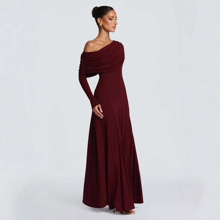 Kvinders elegante langeærmet maxi kjole med asymmetrisk draperingsdetalje