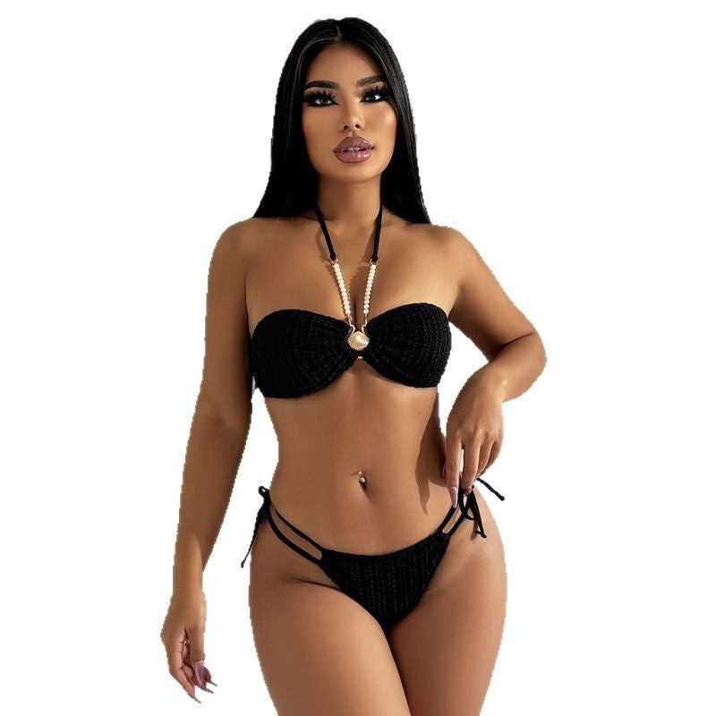 Dame bandeau-bikini med mønstret top og dekorativ perleudsmykning Skovae