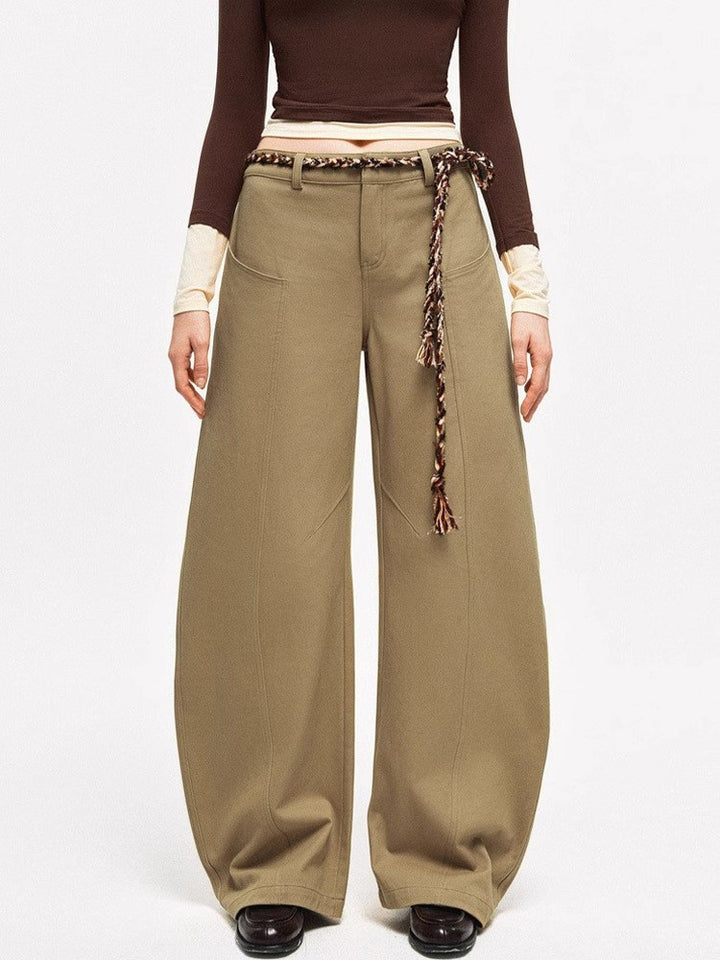 Kvinders brede chino bukser med elegant design og flettet bælte Stilla