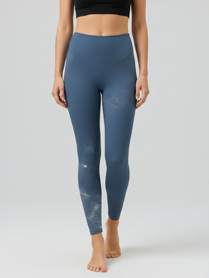 Dame sportleggings med stilfuldt grafisk design Skovae