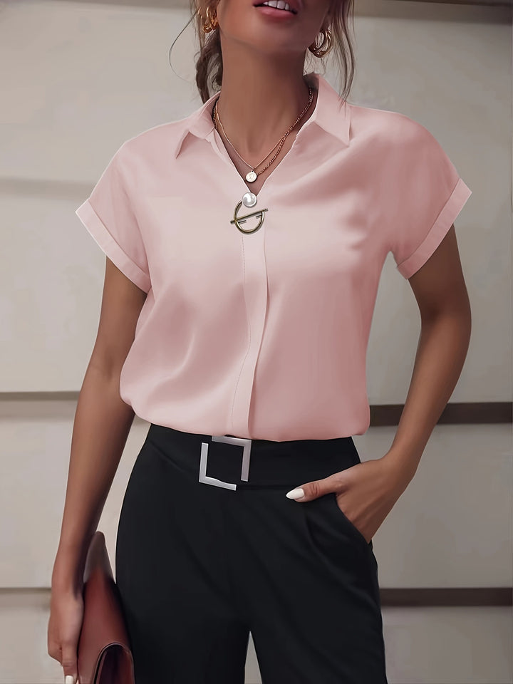 Dame kortærmet bluse med moderne krave Stilla