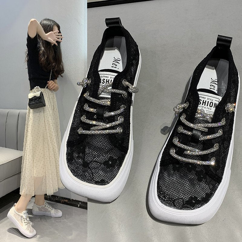 Dame mode sneakers med elegant spidse mønster og glitrende snørebånd Stilla