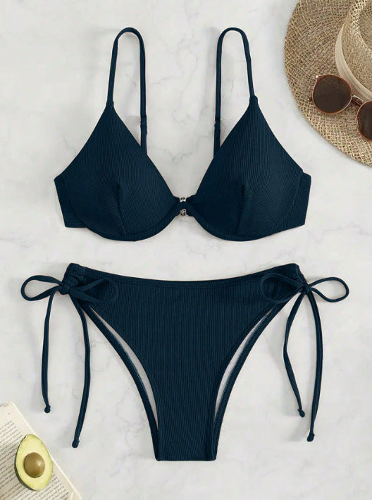 Dame triangel-bikini med justerbare stropper og sidesnøring Skovae