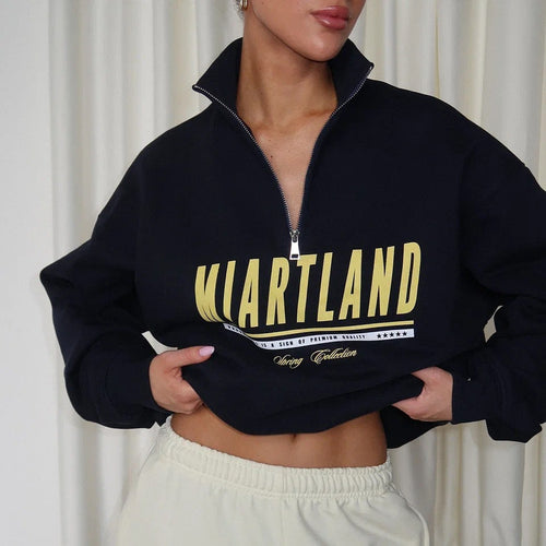 Kvindernes sporty zip pullover med oversize pasform og kreativt print Stilla