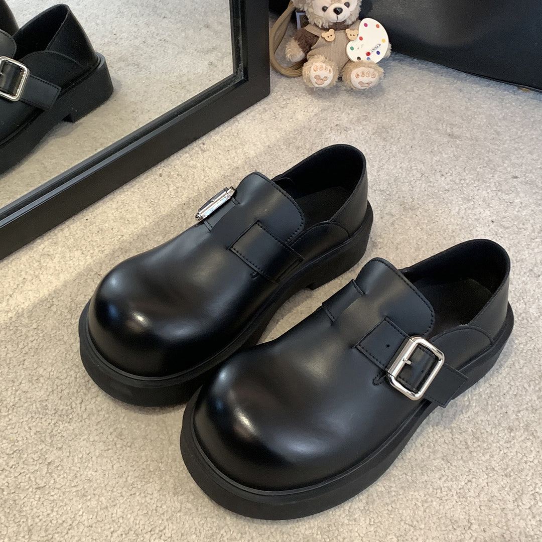 Femme Stilfulde Knappede Slippers Stilla