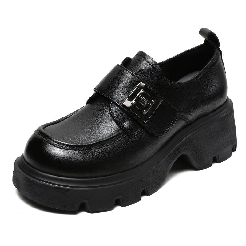 Femme Chunky Platform Slip-On Loafers med dekorativt spænde-detajle Stilla