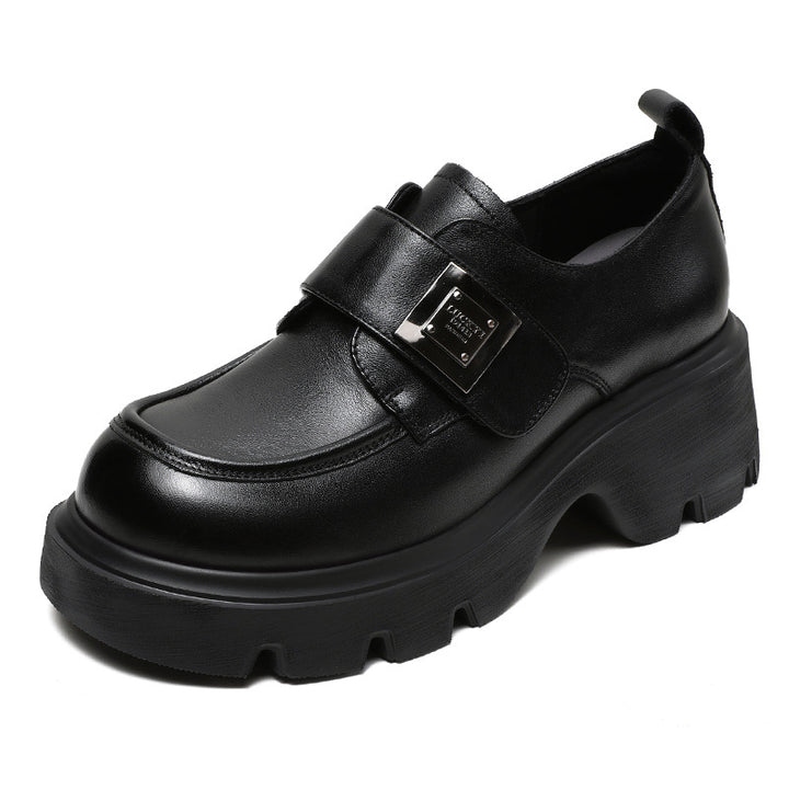 Femme Chunky Platform Slip-On Loafers med dekorativt spænde-detajle Stilla