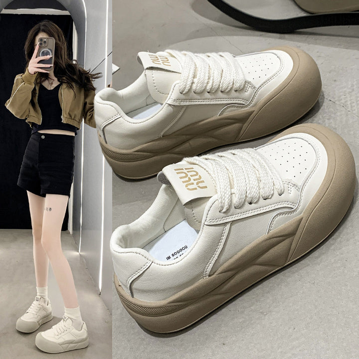 Dame Modevenlige og komfortable sneakers med ekstra let sål og åndbart overmateriale Stilla