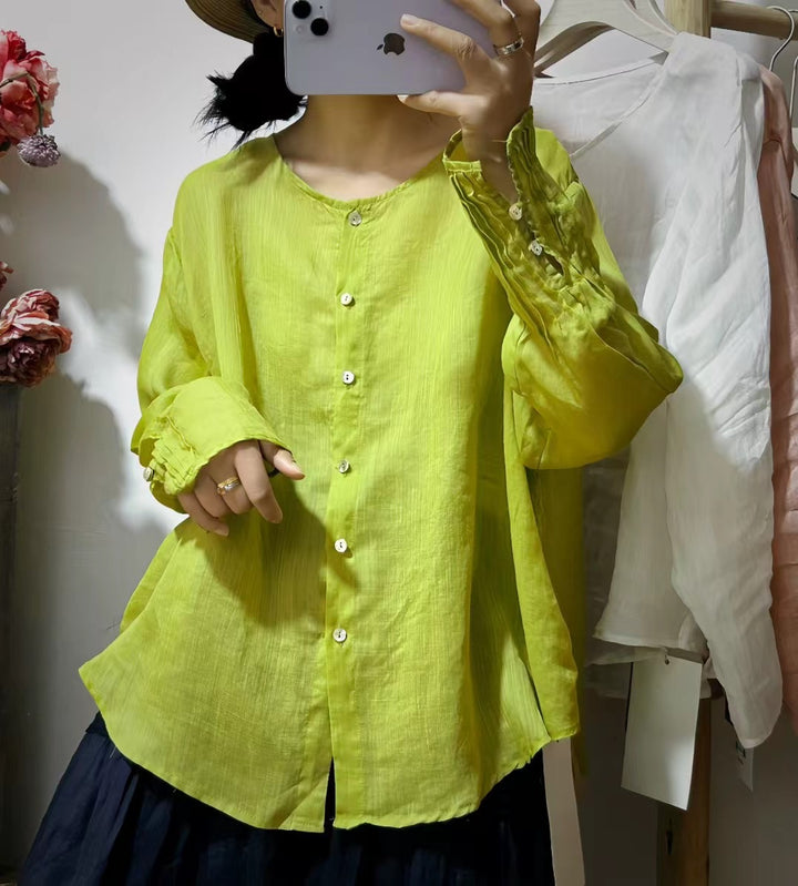 Dame Relaxed Fit Button-Up Bluse med foldede ærmer Stilla