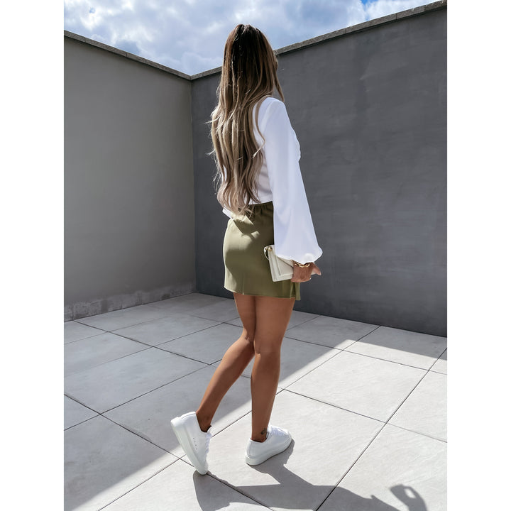 Damer Cropped Bluse med dekorativ knude og vidte ærmer Stiila