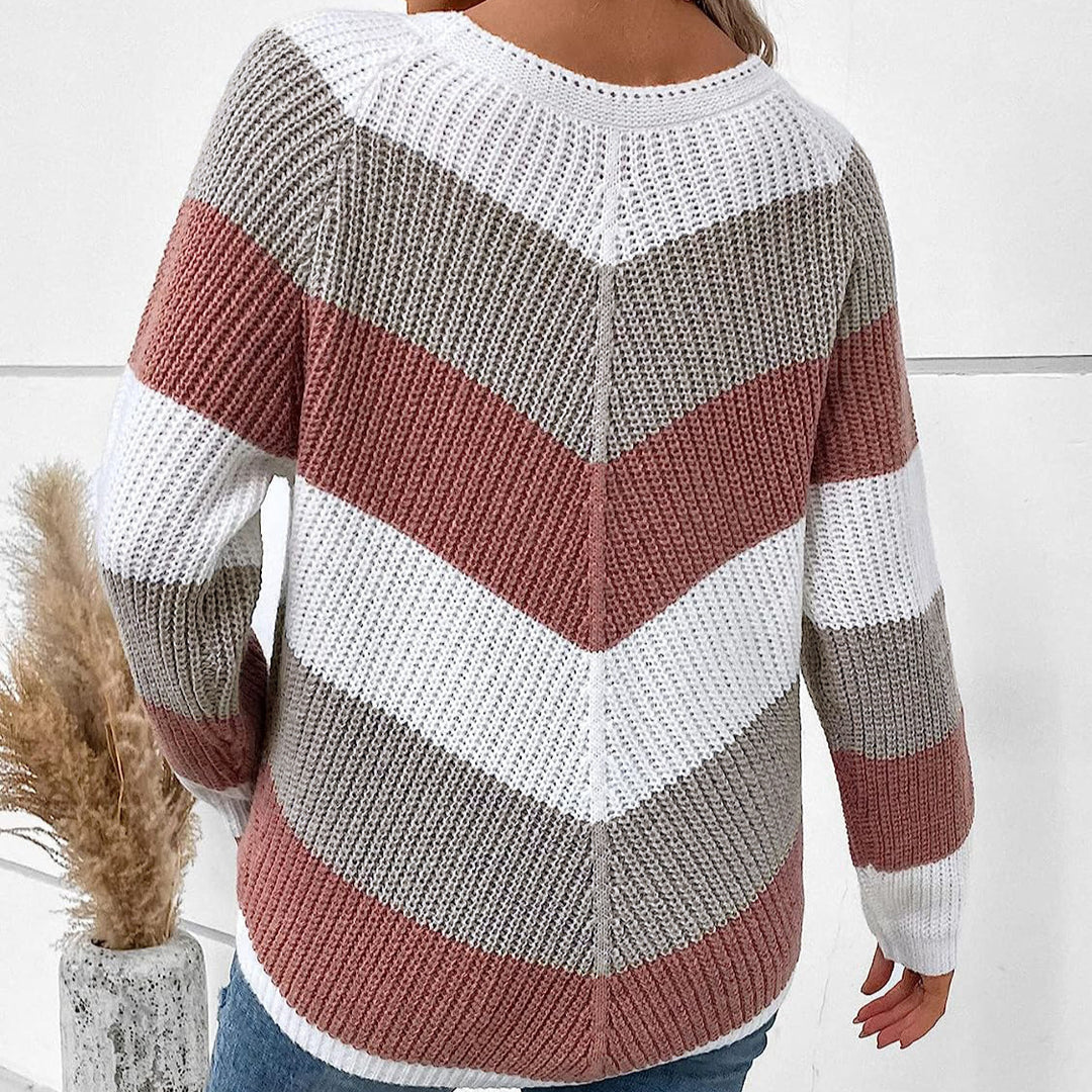 Kvinders strikket pullover i moderne zigzagstil Stilla