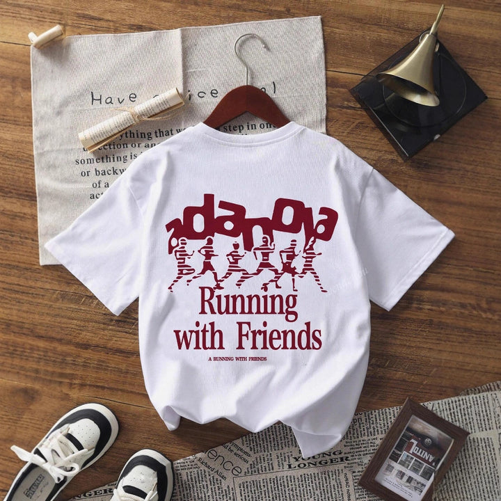 Dame Oversized T-shirt med kreativ tekst og afslappet snit Skovae