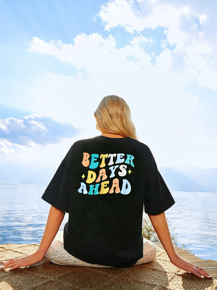 Dame afslappet T-shirt med kreativt slogan og afslappet snit Stilla