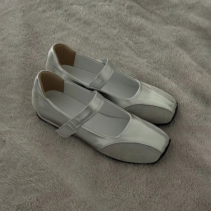 Dame Retro-inspirerede justerbare stropper Mary Jane ballerinas Stilla