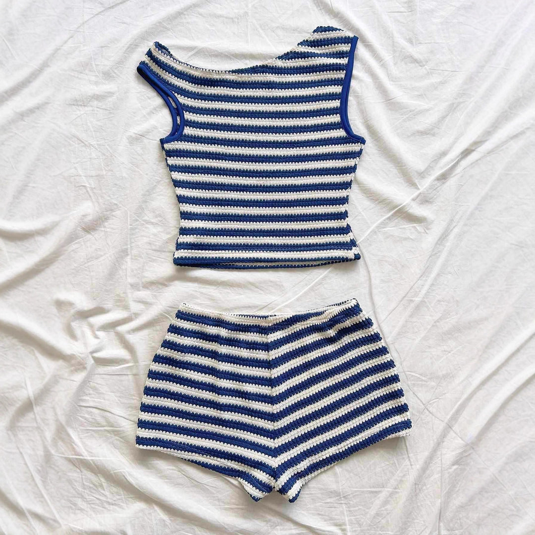 Dame Strand-Outfit med stribet Crop-Top og shorts Skovae