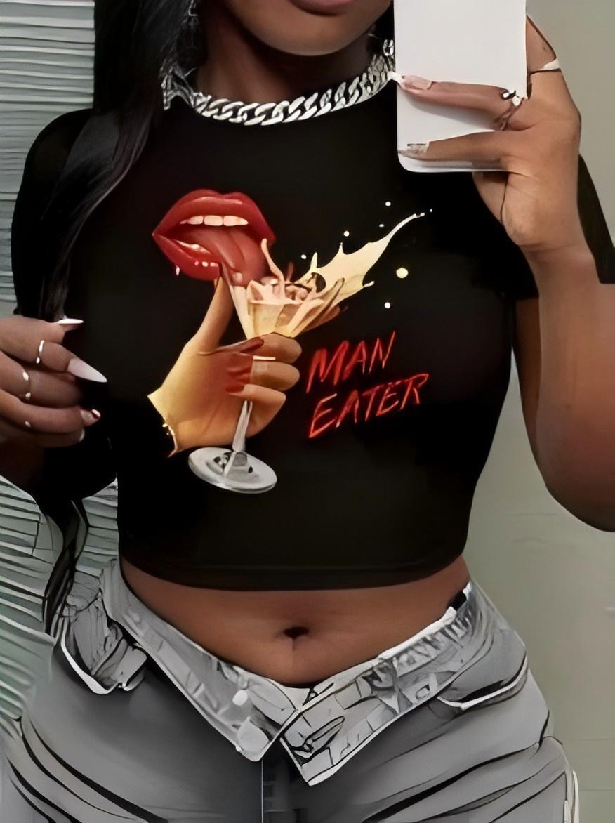 Dame Crop-Top med kunstnerisk statement-tryk Skovae