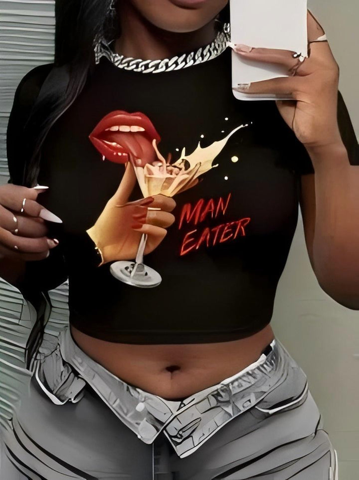 Dame Crop-Top med kunstnerisk statement-tryk Skovae