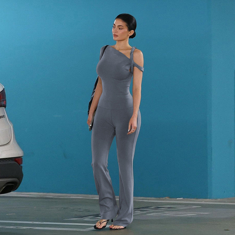 Dame Figurtilpasset Jumpsuit med asymmetrisk snit og elegant skulderfremhævelse Skovae