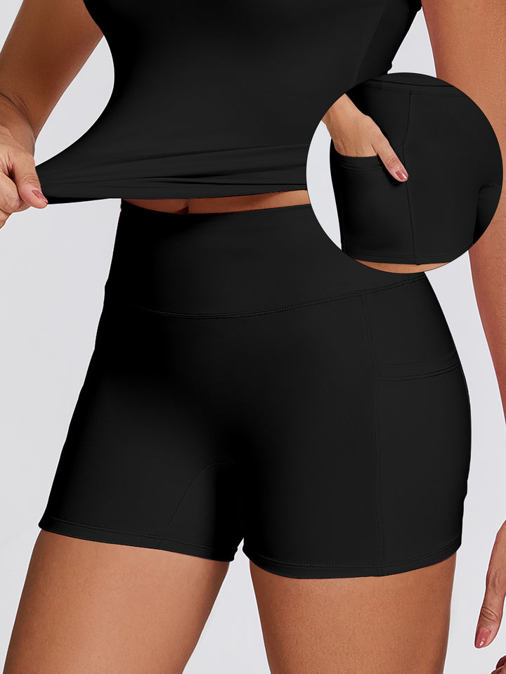 Dame Sporty kompressionsshorts med praktiske sidelommer Skovae