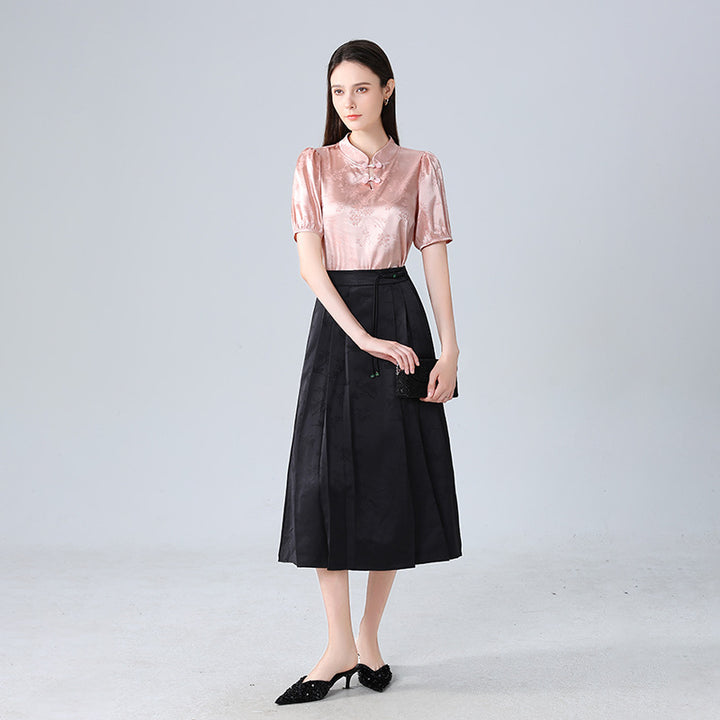 Dame silke bluse med elegant stående krave og florale applikationer Stilla