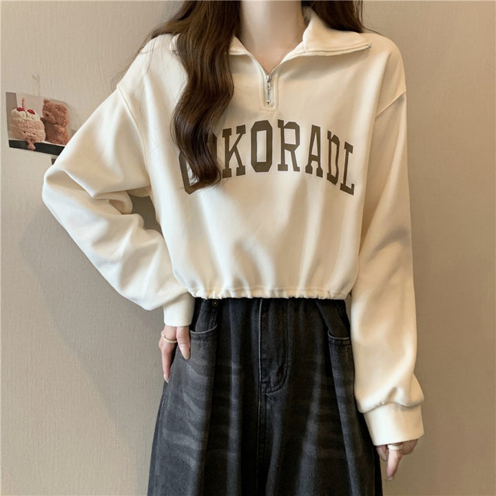 Femme Cropped Half-Zip Sweatshirt med Snøre-Detail Stilla