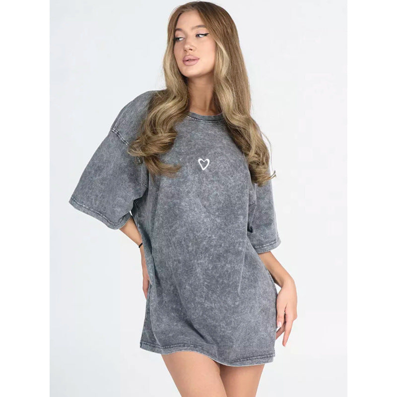 Dame oversized beklædningsgenstand med minimalistet hjerteprint Stilla