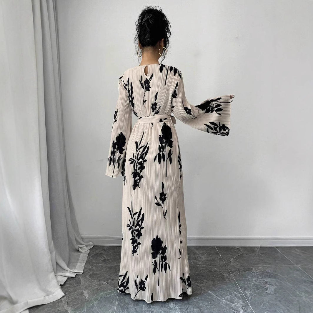 Dame Maxikjole med kontrasterende blomstergaver og elegant talje-snøring Stilla