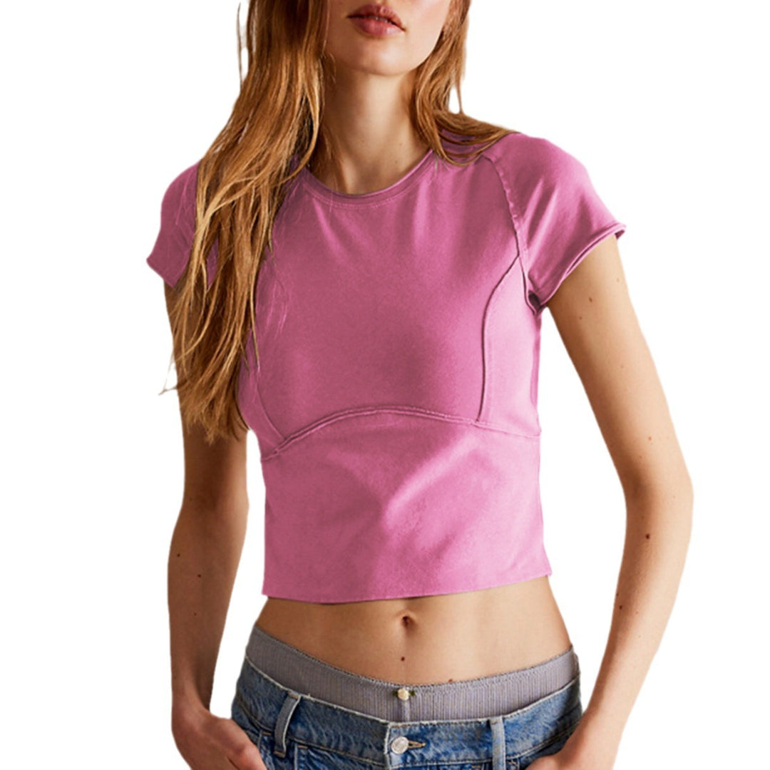 Dame sporty cropped T-shirt med rund halsudskæring og dekorative syninger Stilla