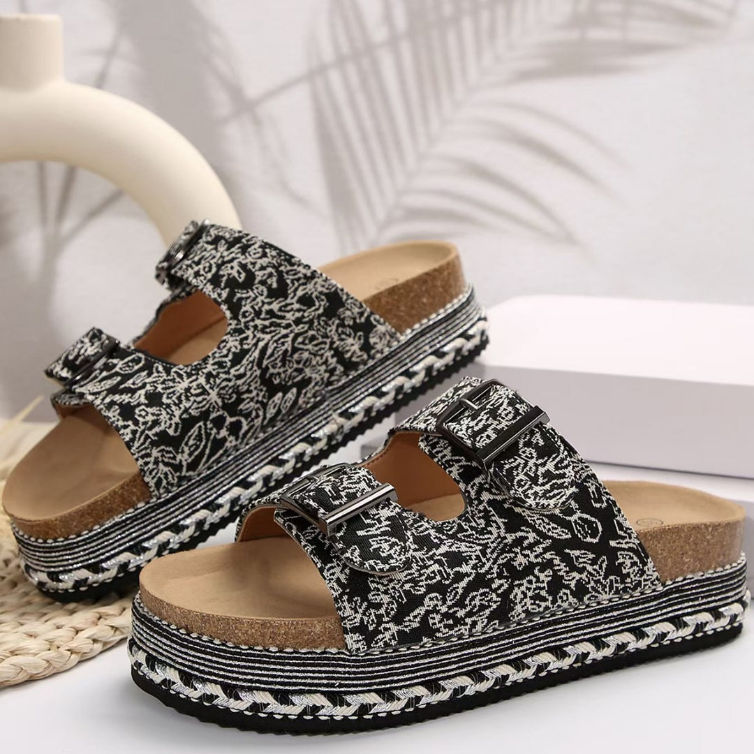 Dame Wedge-sandaler med dekorativt blomsterdesign og komfortabelt fodseng Stilla