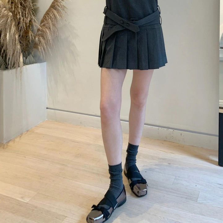 Kvindernes stilfulde Slip-On Sneakers med justerbare krydsremme Stilla