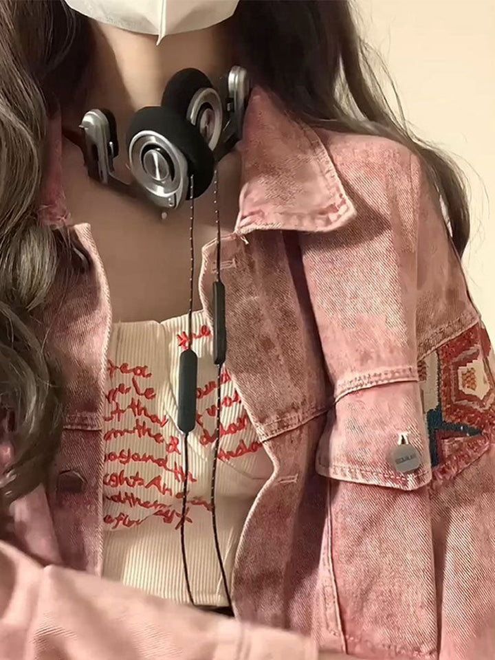 Kvinders denimjakke med unik broderi og modevenligt design Stilla