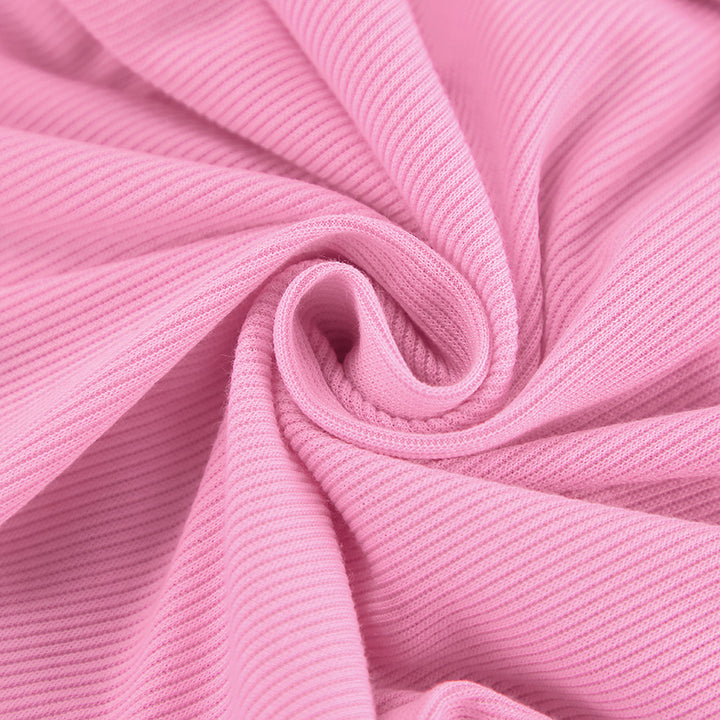 Dame minikjole med off-the-shoulder design og voluminøse ærmer Stilla