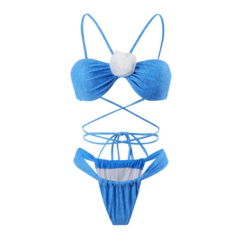 Dame triangel-bikini med blomsterdetaljer og skinnende overflade Skovae