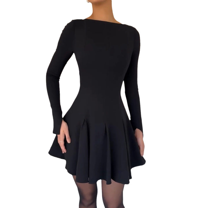 Dame Elegant Mini Kjole med Ærmeløs Design og Svingende Kant