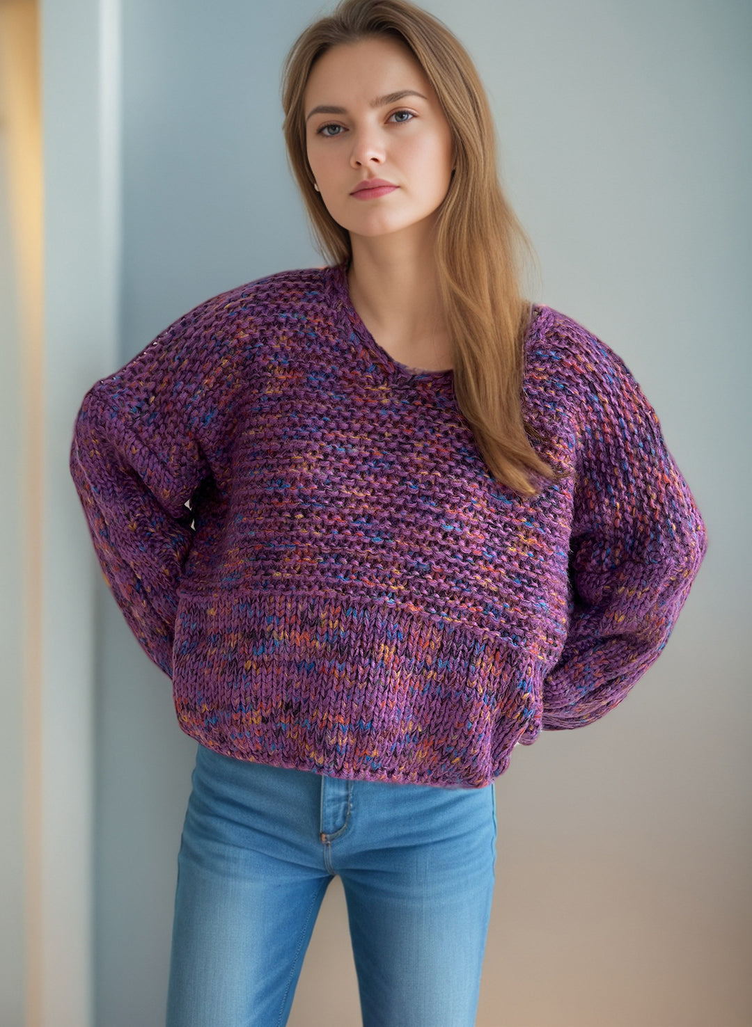 Kvinders afslappede strikket sweater med en løs pasform og elegante ærmekanter Stilla