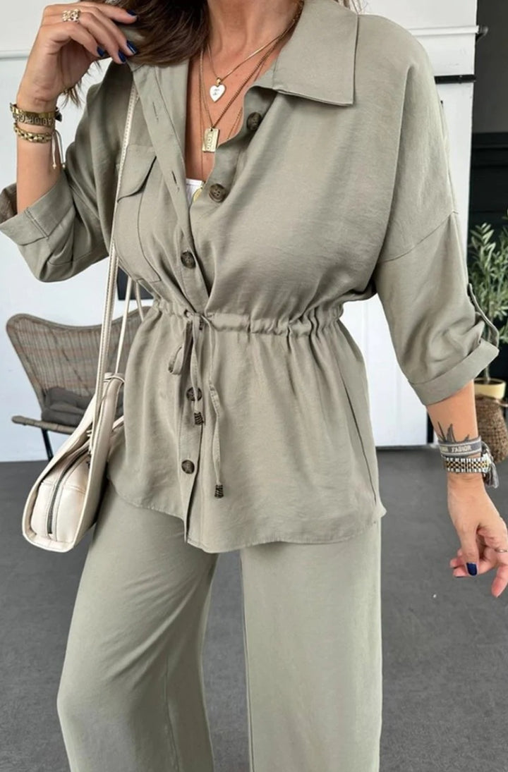 Dame mode skjorte med taljerbart design Stiila