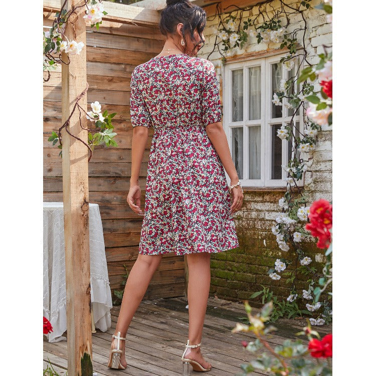 Femme Kortærmet Floral Slyngekjole Stilla