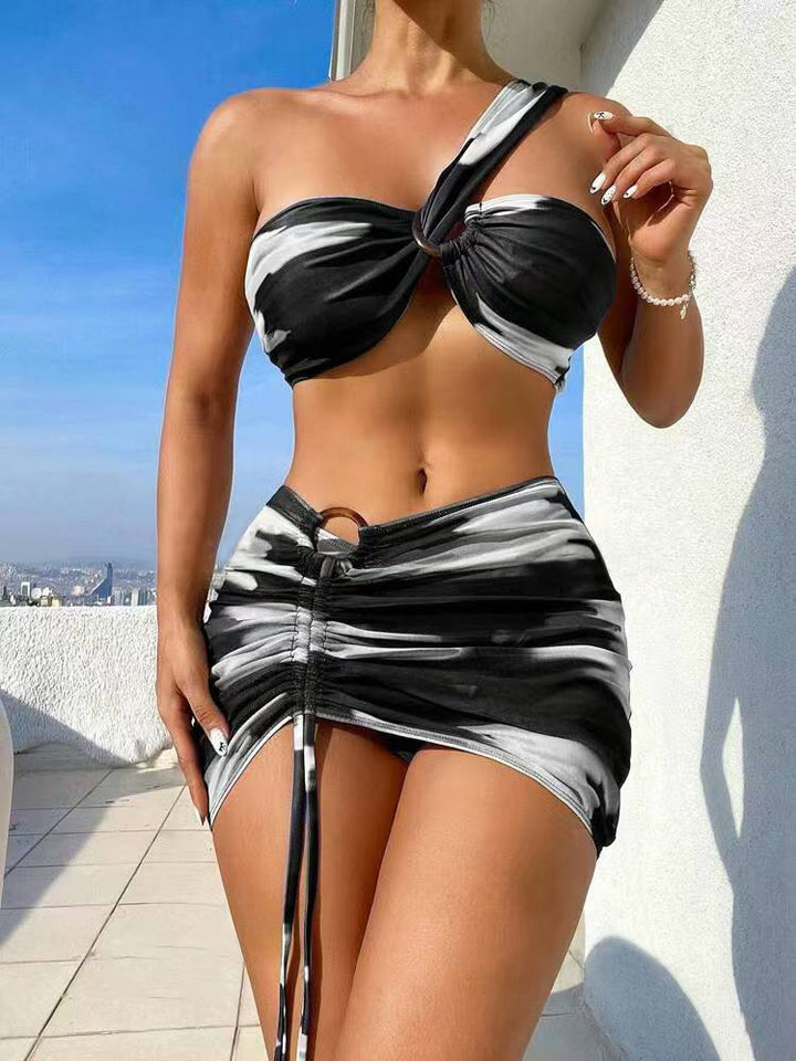 Dame To-delt Bikini sæt med asymmetrisk top og rynke Stilla