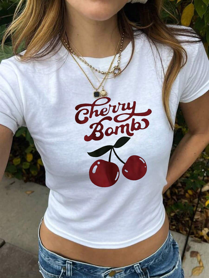 Dame Crop-T-Shirt med glat kirsebærmotiv og løs pasform Skovae