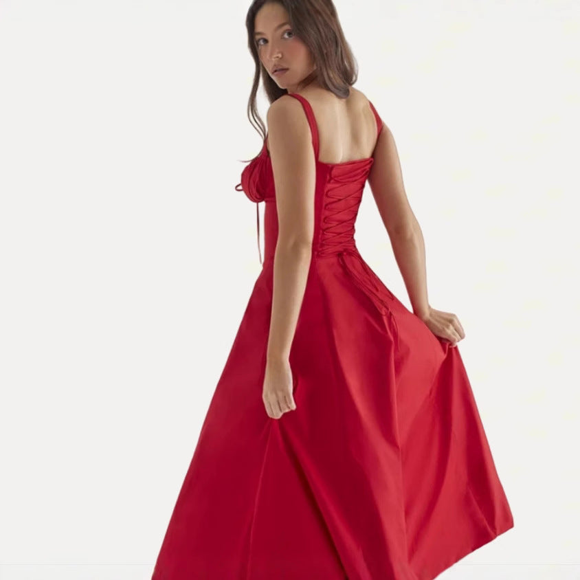 Dame maxikjole med raffineret bustier-overdel og elegant ben-slids Stilla