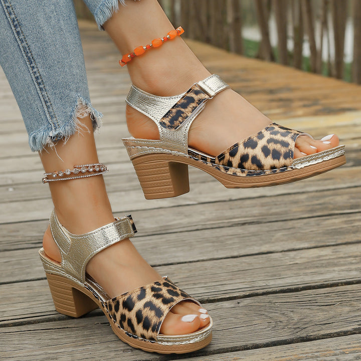 Dame Wedge-sandaler med moderne leopardmønster og elegant blokhælc Stilla