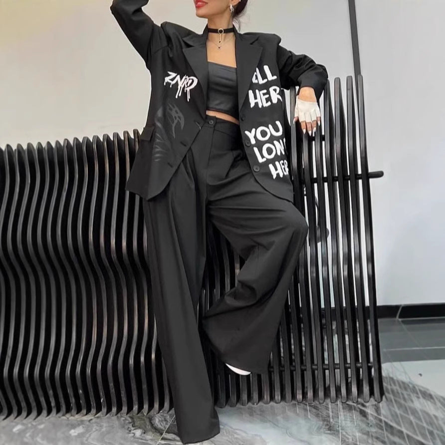 Dame Oversized Blazer med urban graffiti-tryk og brede bukser Stilla
