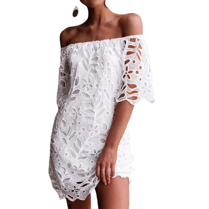 Dame Off-Shoulder Kjole med florale Cut-Outs og luftige Ærmer Stilla