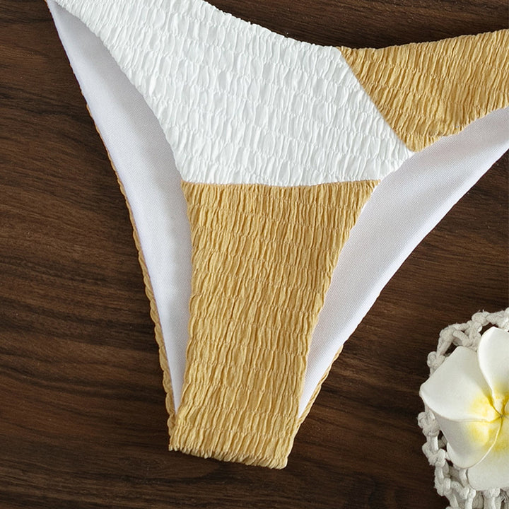 Dame Triangel-Bikini med raffineret ribdesign Skovae