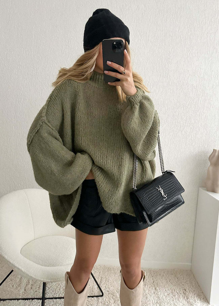 Kvinders oversized strikket sweater med en hyggelig pasform og moderne ærmer Stilla