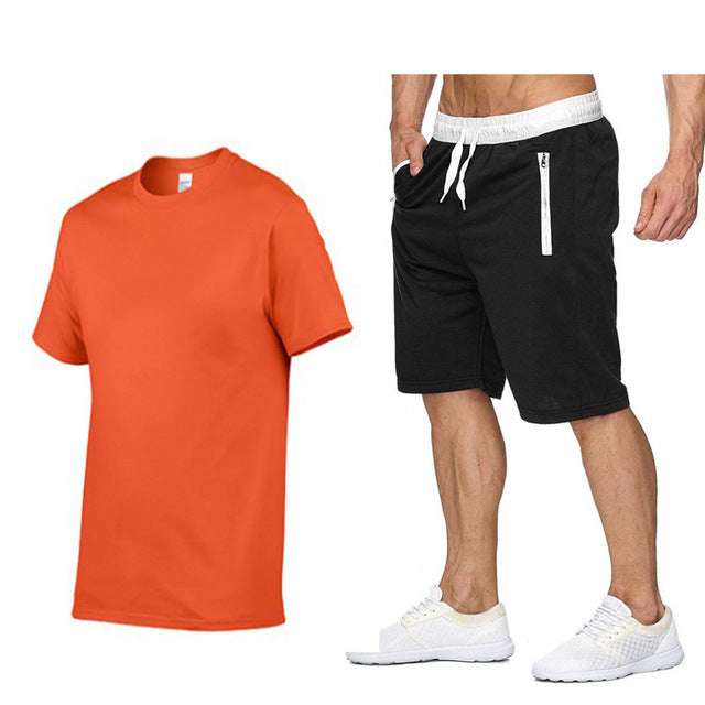 Herre sporty T-shirt og behagelige shorts i en afslappet stil Stilla
