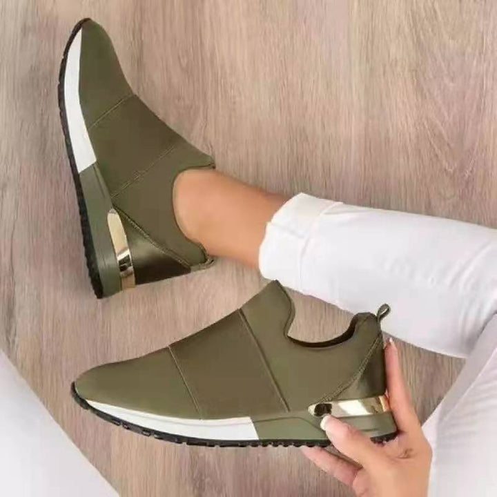 Dame Slip-On Sneakers med modeaccentuer Stilla