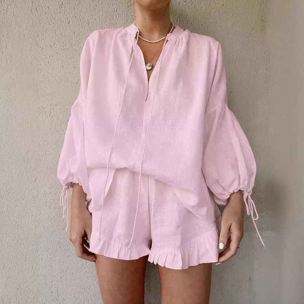 Dame afslappet linned-outfit med afslappet top og shorts Stilla