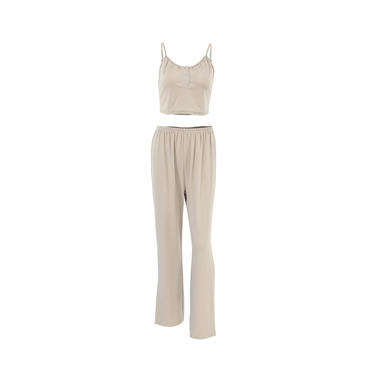 Dame afslappet pyjamassæt med moderne detaljer og åndbare materialer Stilla