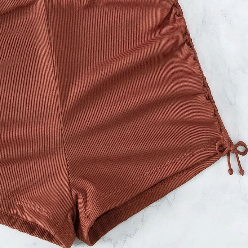 Dame sporty bikini-sæt med højhalset top og justerbare bukser Stilla